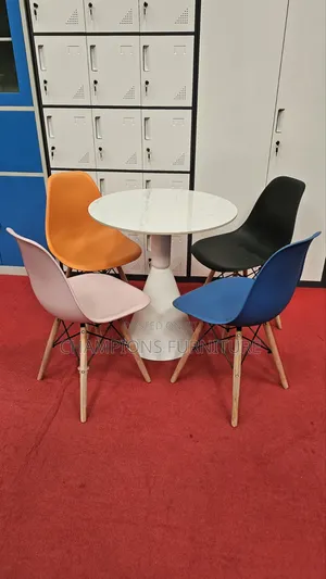 Tound Marble Top Table