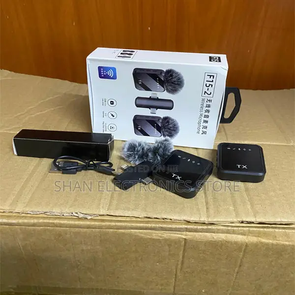3-in-1 Dual Mic Plug Play Interviews Live Streaming Type-C F11-2