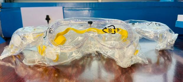 Safety Goggles - thumbnail 2
