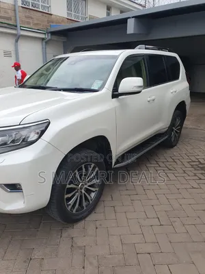 Toyota Land Cruiser Prado 2021 White
