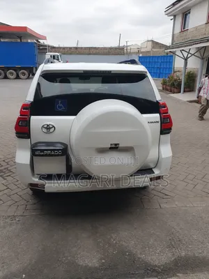 Toyota Land Cruiser Prado 2021 White