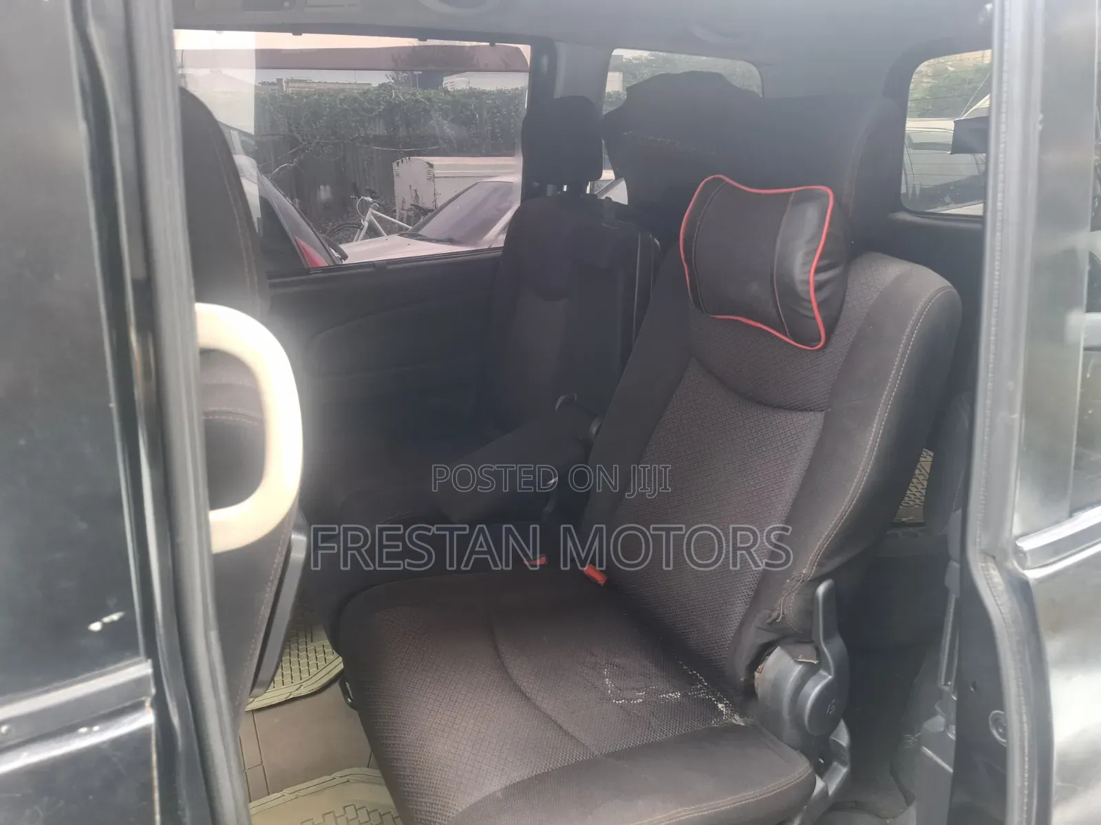 Nissan Serena 2012 Black