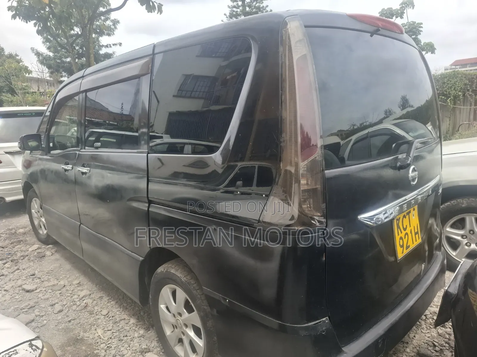 Nissan Serena 2012 Black