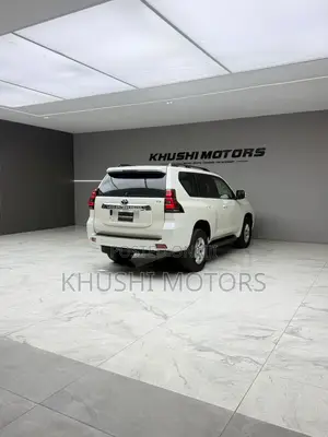 Toyota Land Cruiser Prado 2019 White
