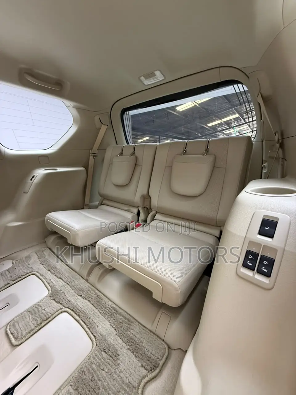 Toyota Land Cruiser Prado 2019 White