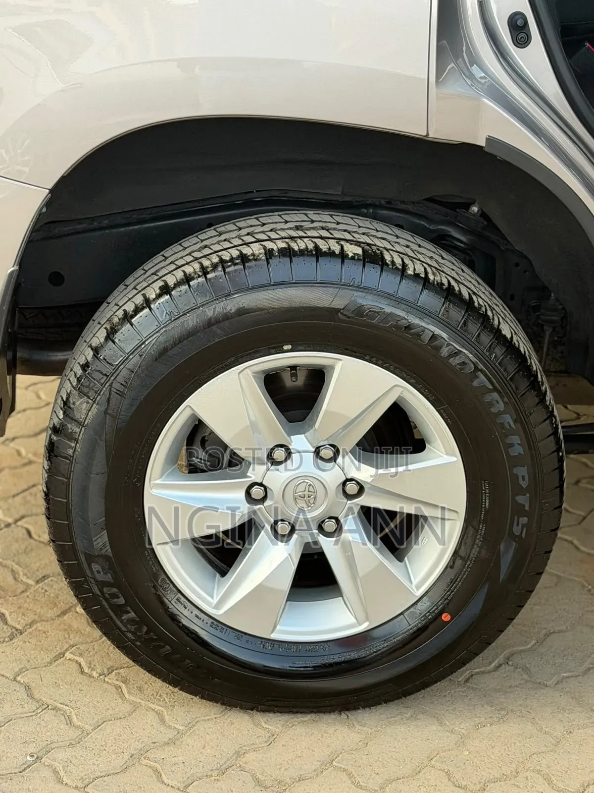 Toyota Land Cruiser Prado 2019 Gray