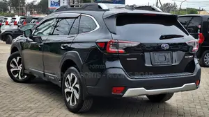 Subaru Outback 2022 Black