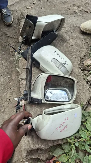 Voxy Side Mirrors 2002-2005 Models