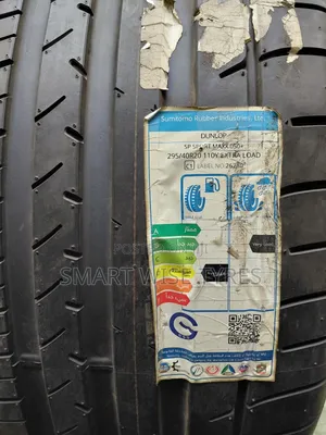 295/40 R20 Dunlop .