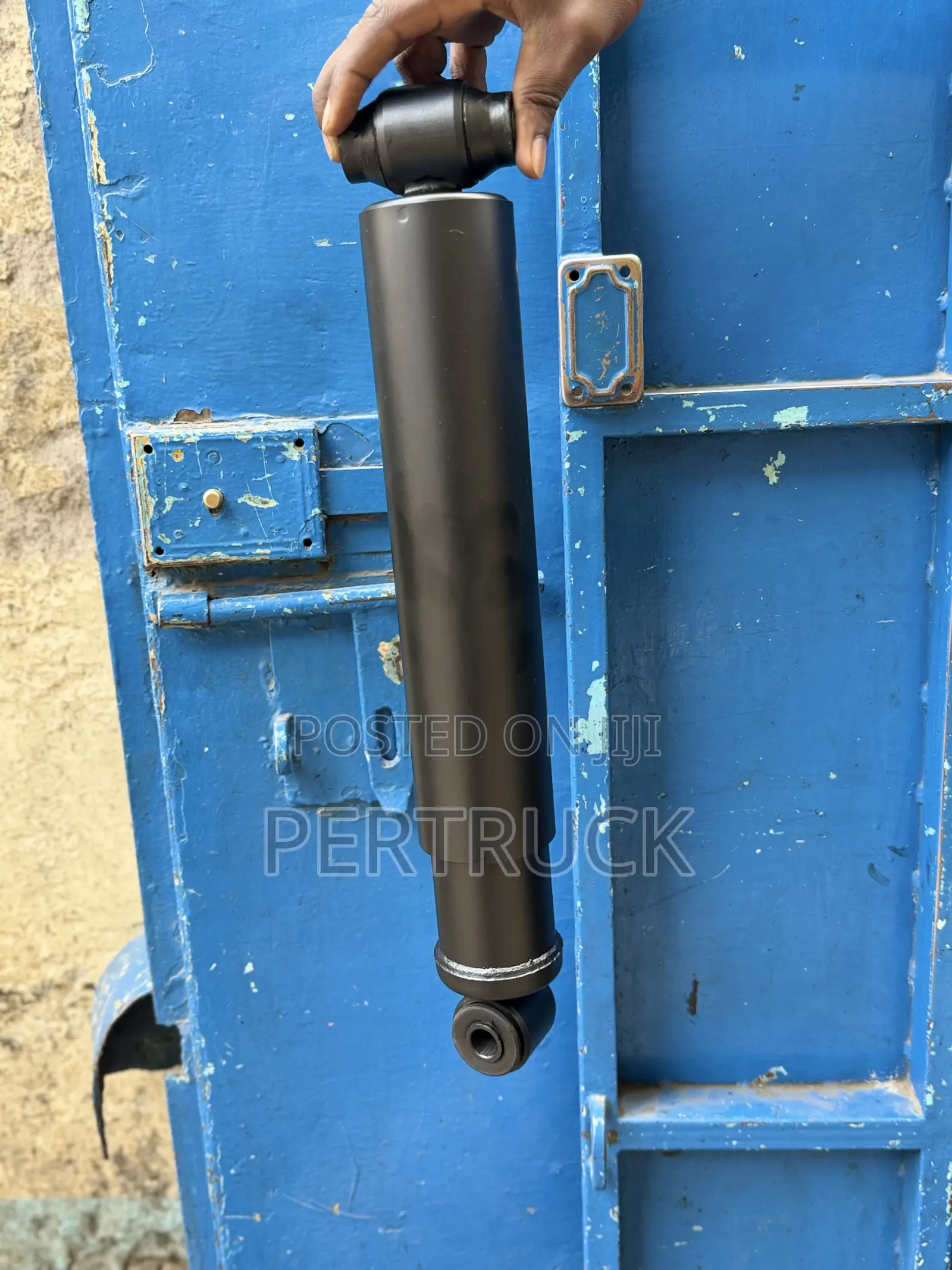 Front Shock Absorber Sinotruck Howo,Fuso FJ,Shacman