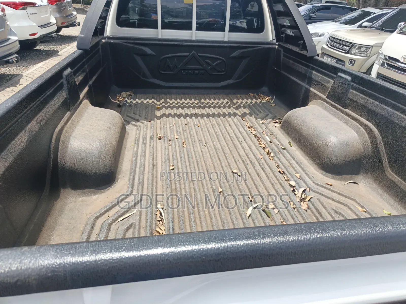 Toyota Hilux 2019 White