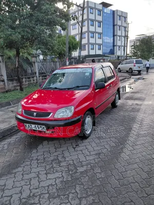Toyota Raum 2000 Red