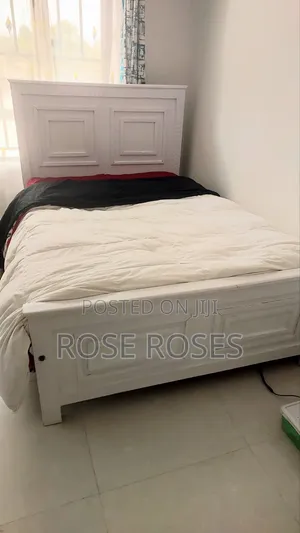 Whte New Durable Bed 4*6