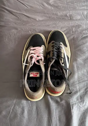 Travis Scott X Air Jordan 1 Low OG Reverse Mocha Colorway