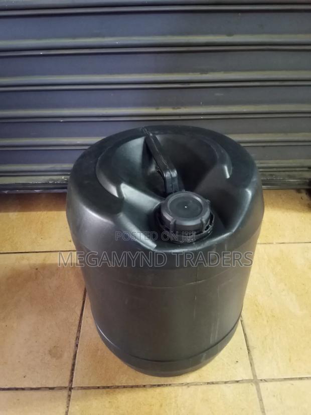 20 LTR Jerrican / Water Storage / Mtungi - main view