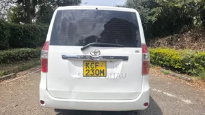 Toyota Noah 2009 White