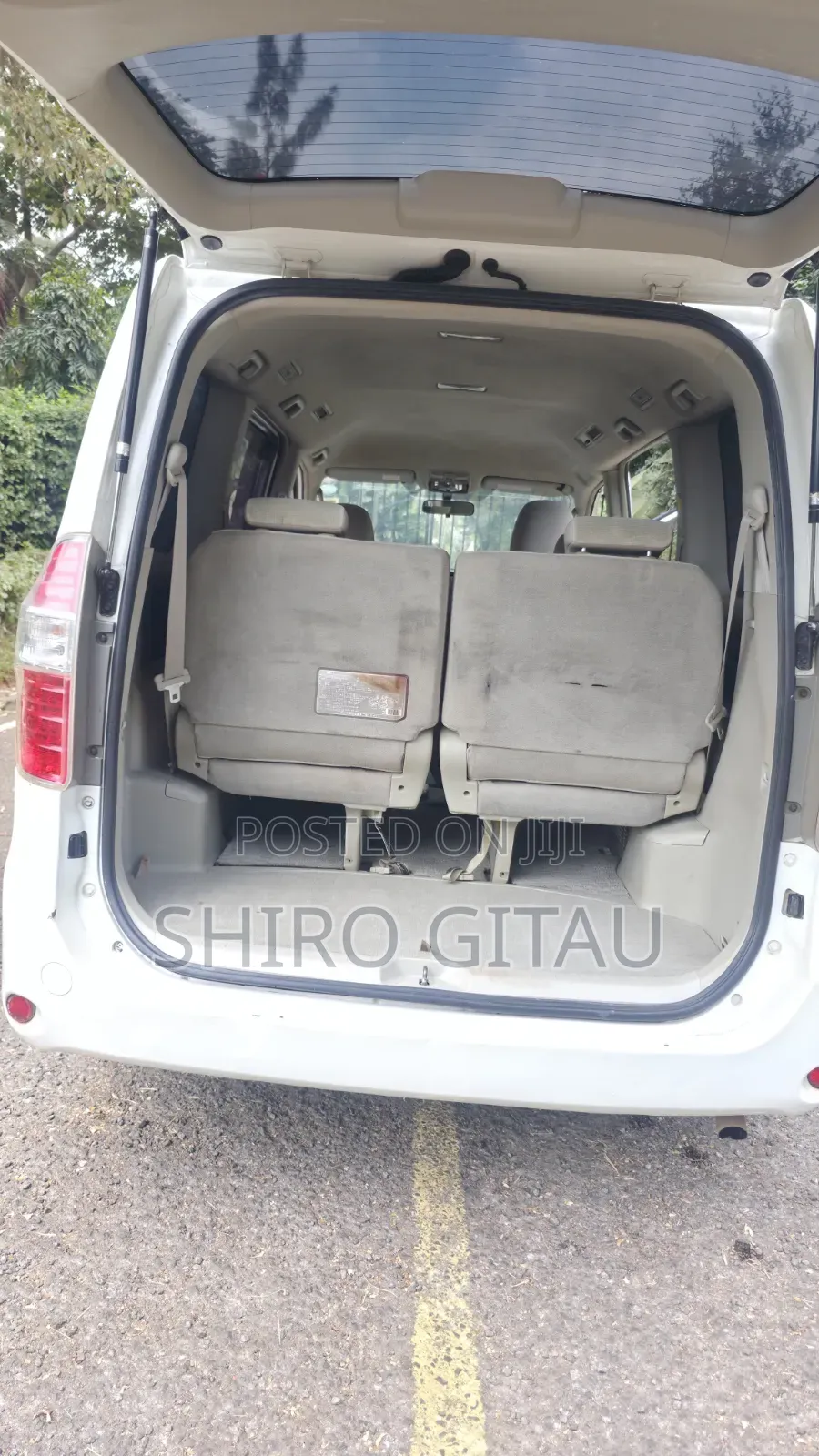 Toyota Noah 2009 White