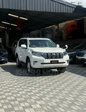 Toyota Land Cruiser Prado 2019 White