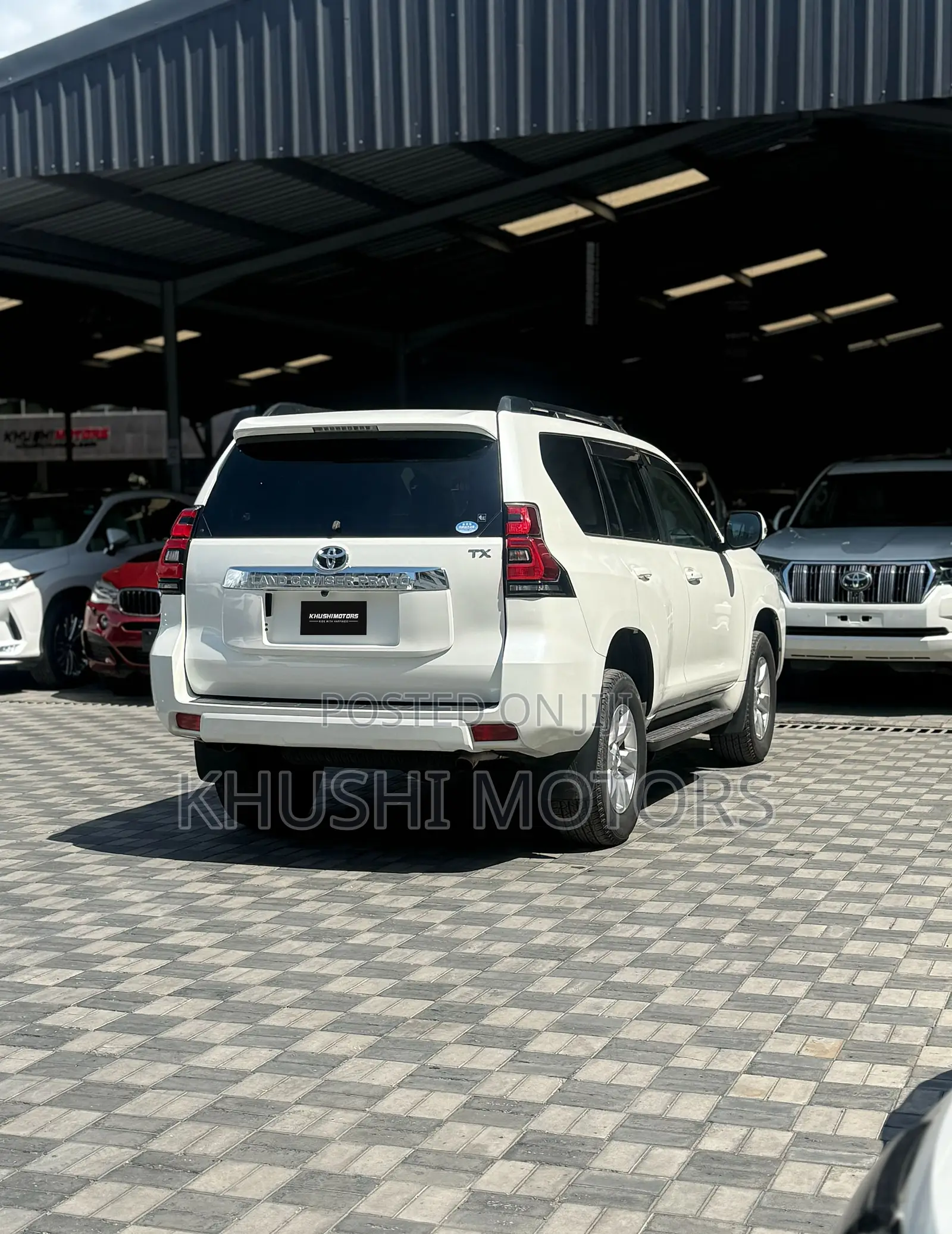 Toyota Land Cruiser Prado 2019 White