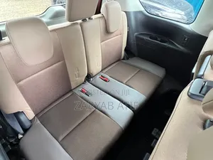 Nissan Serena 2019 Maroon