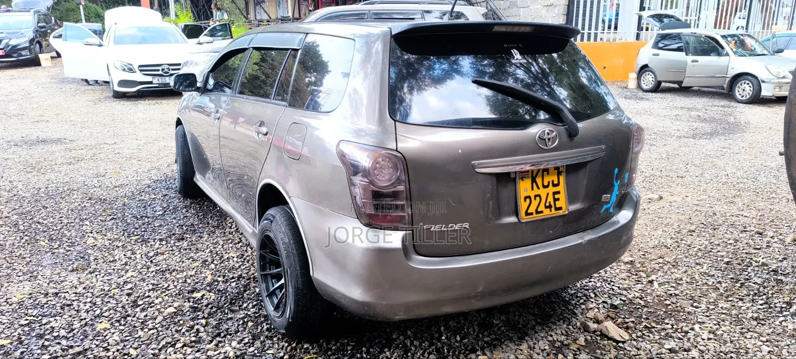 Toyota Corolla Fielder 2009