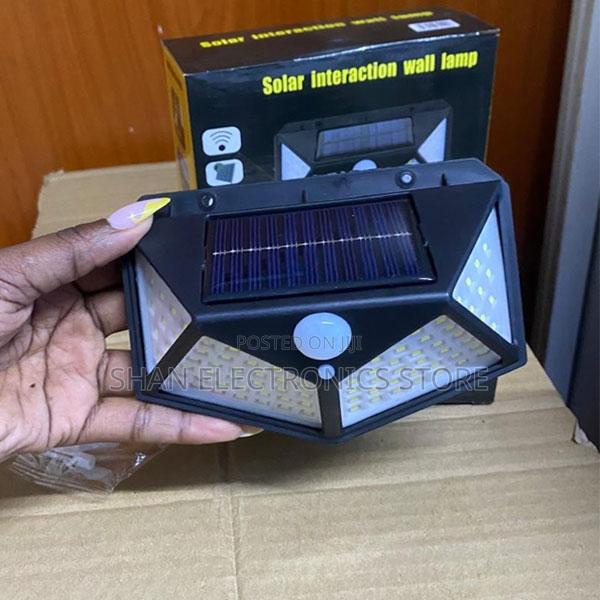 270°Wide Angle IP65Waterproof Durable 100 LED Solar Power Sensor Light