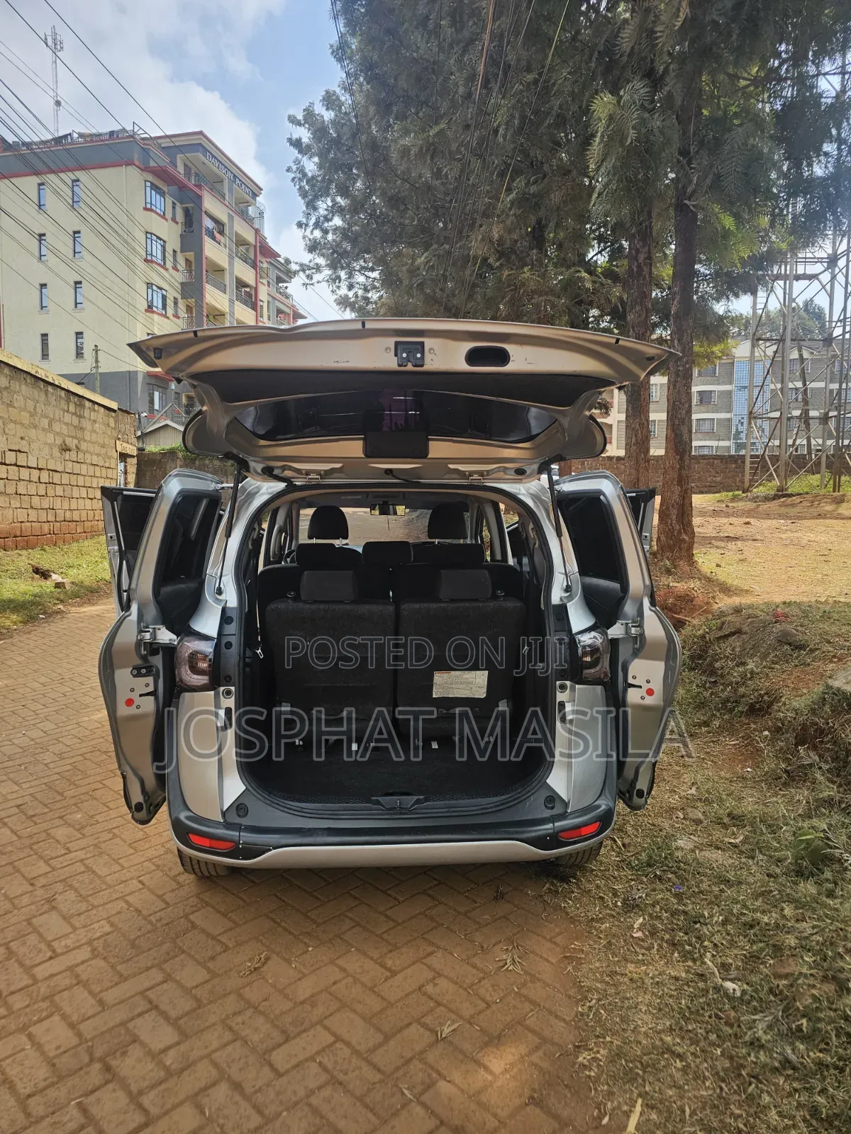 Toyota Sienta 2017 Silver