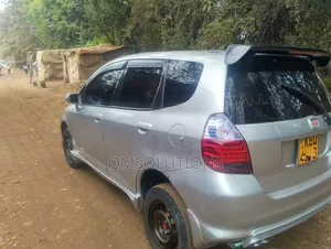 Honda Fit 2006 Silver