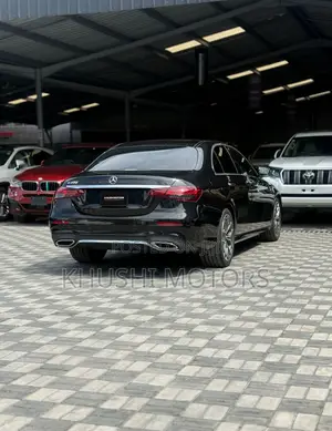 Mercedes-Benz E200 2021 Black