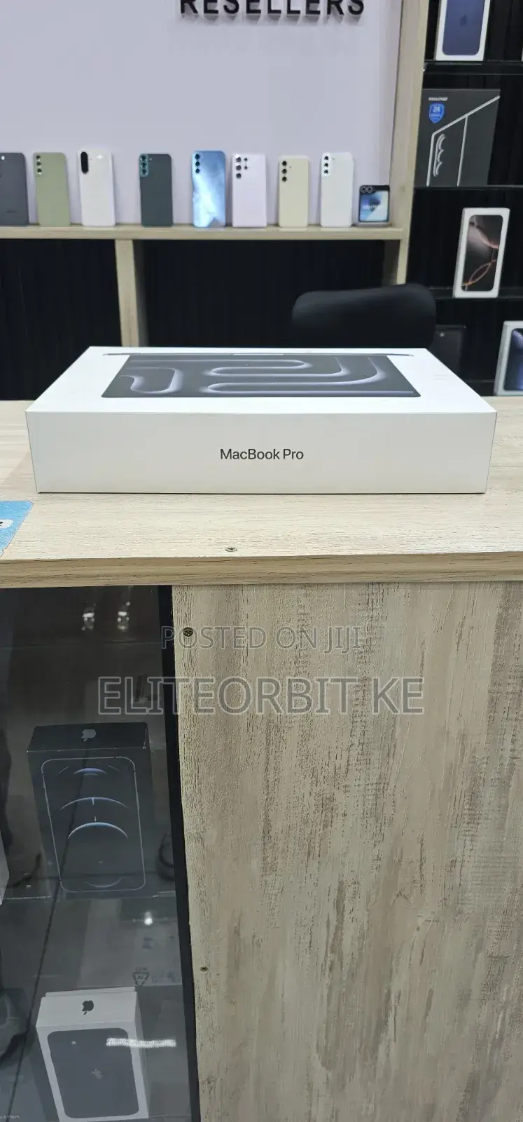 New Laptop Apple MacBook Pro 24GB Apple M5 Pro SSD 1T