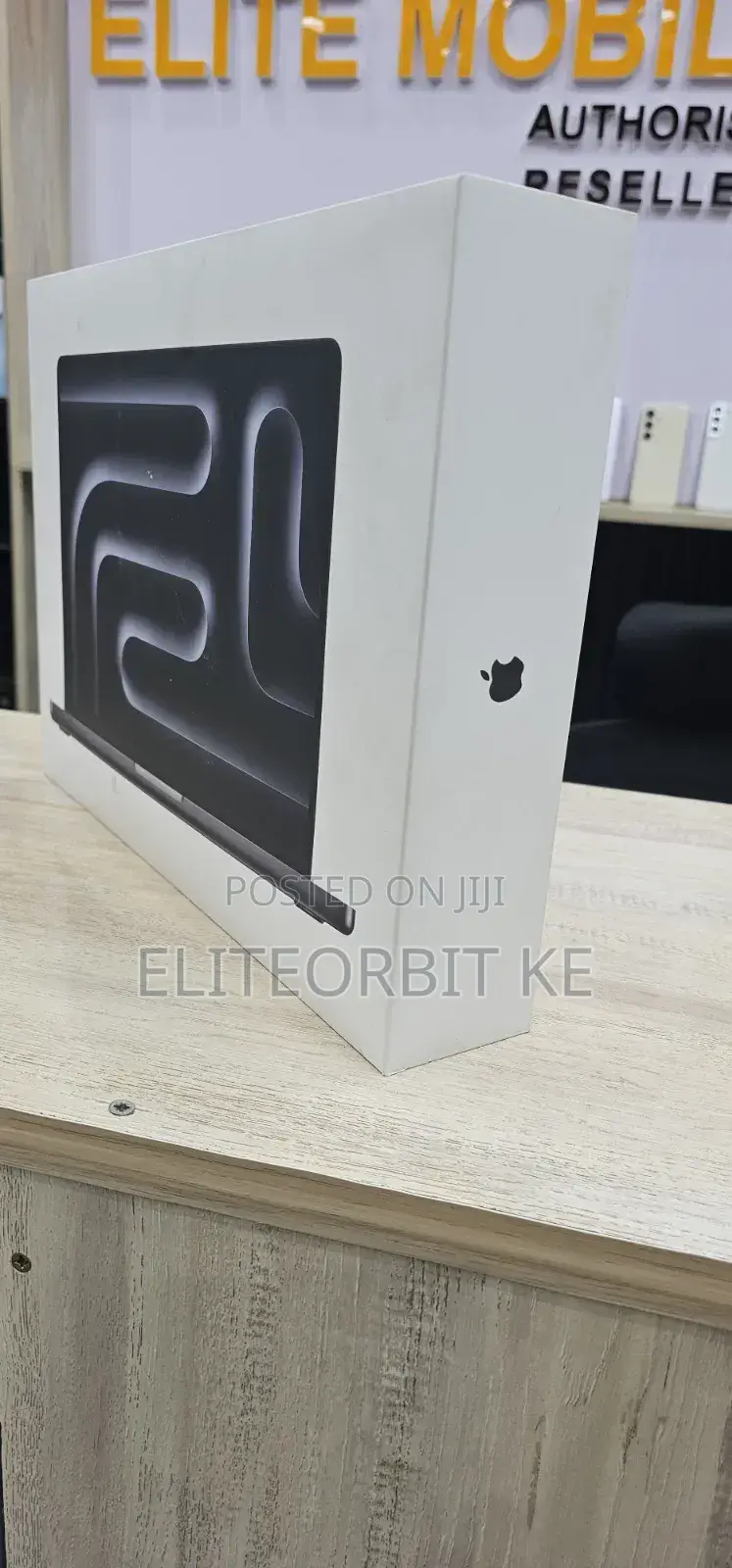 New Laptop Apple MacBook Pro 24GB Apple M5 Pro SSD 1T
