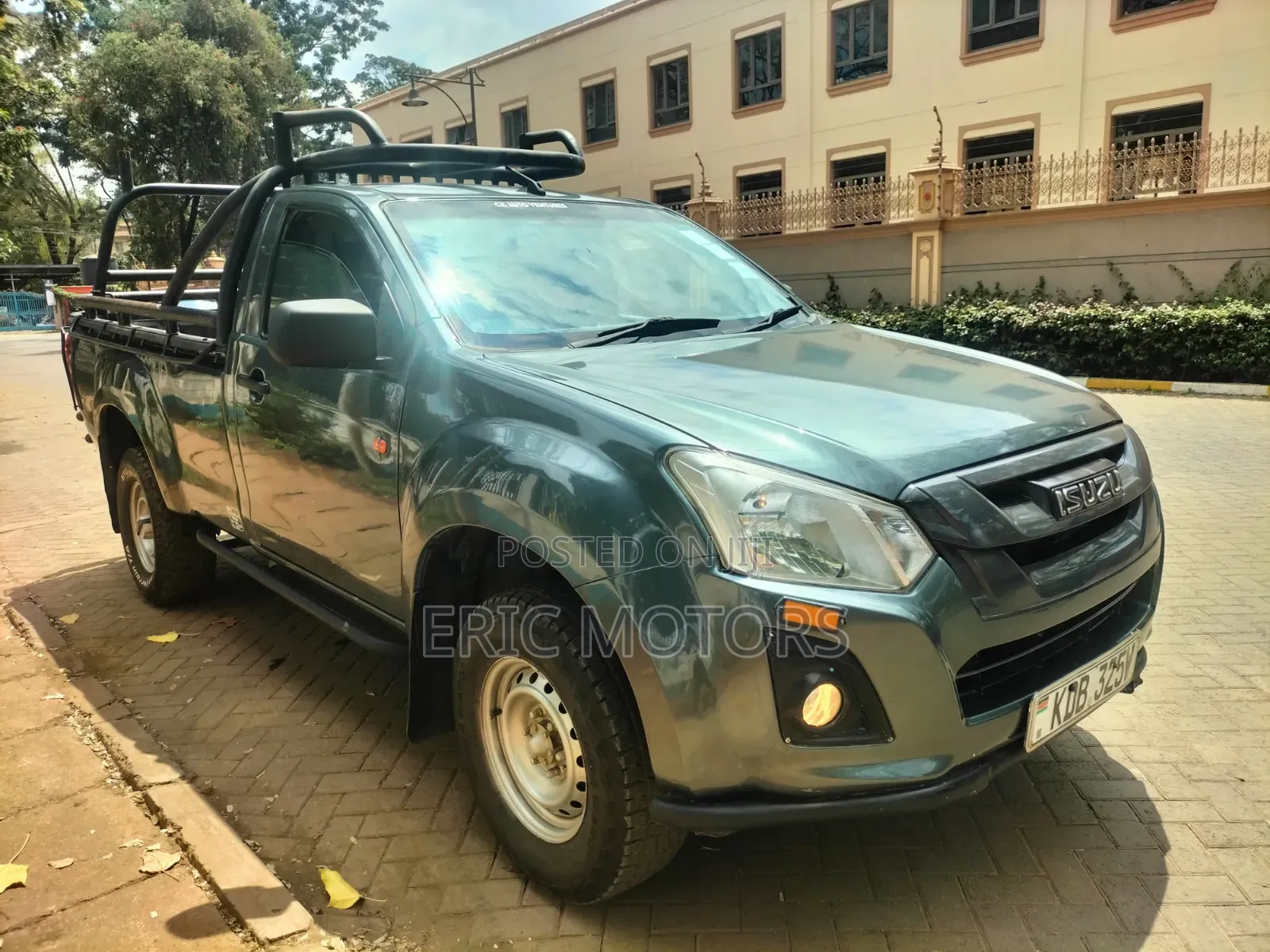 Isuzu D-MAX 2021 Gray