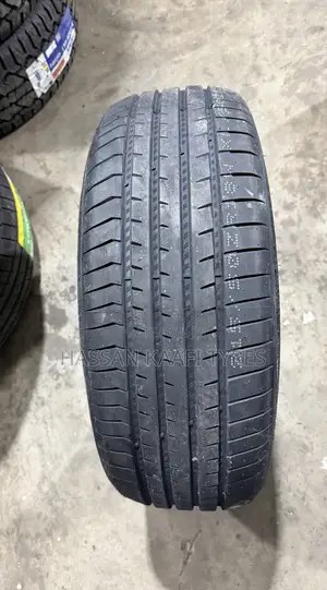 215/50r18 Kapsen Tyre
