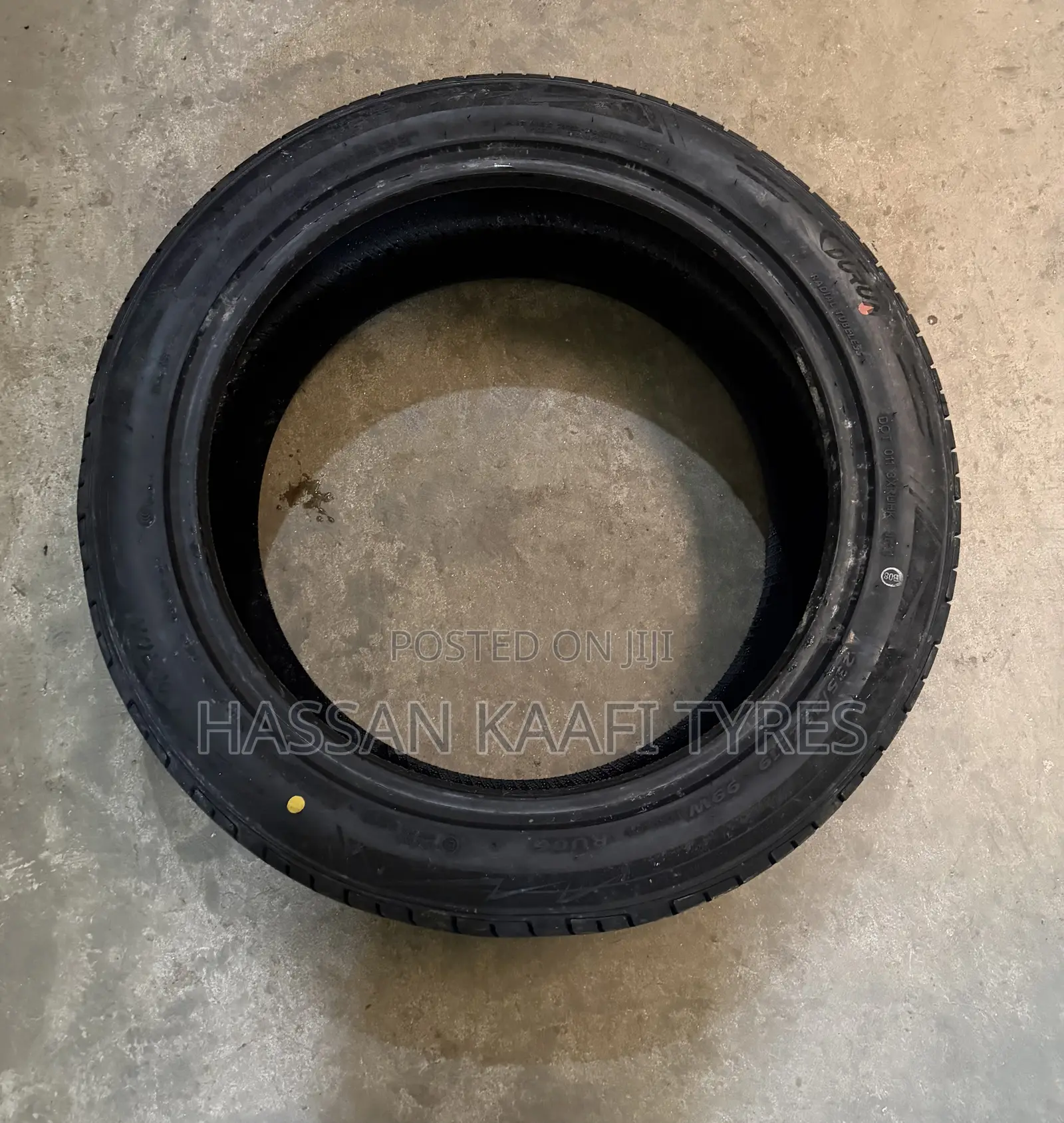 235/45r19 Durun Tyre