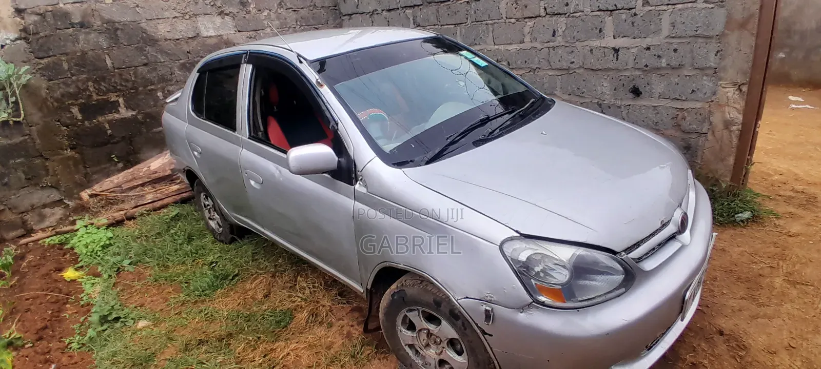 Toyota Platz 2004 Silver