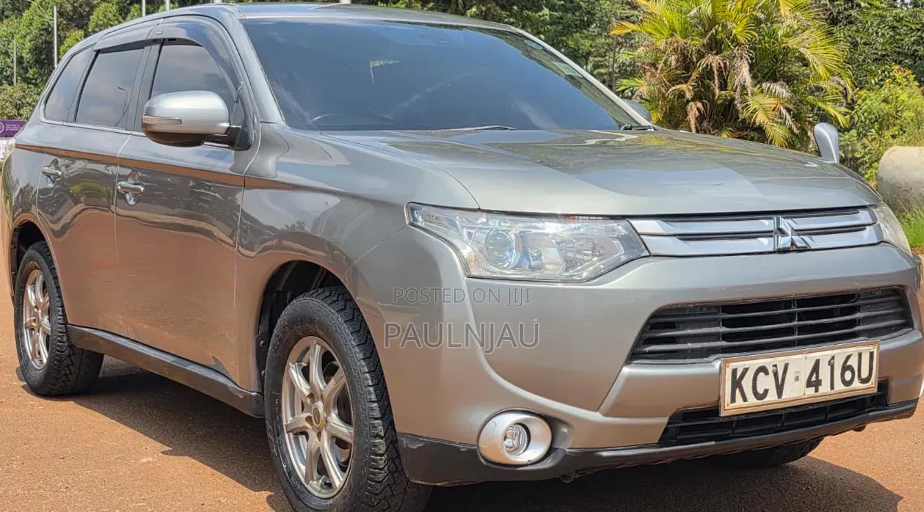 Mitsubishi Outlander 2012