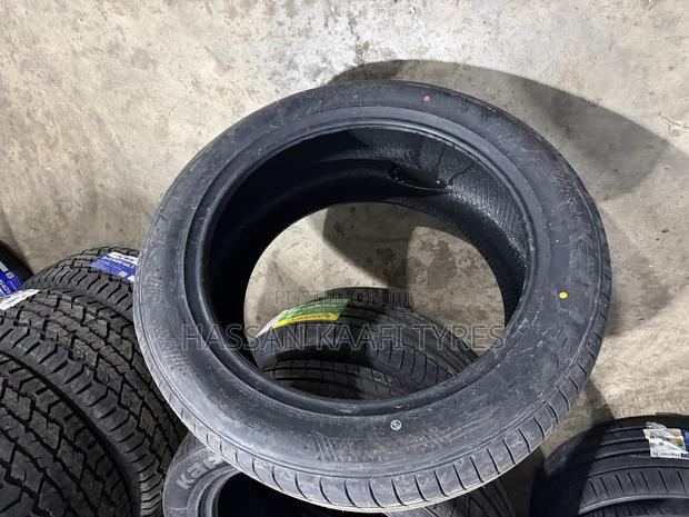 285/45r20 Kapsen Tyre - thumbnail 3