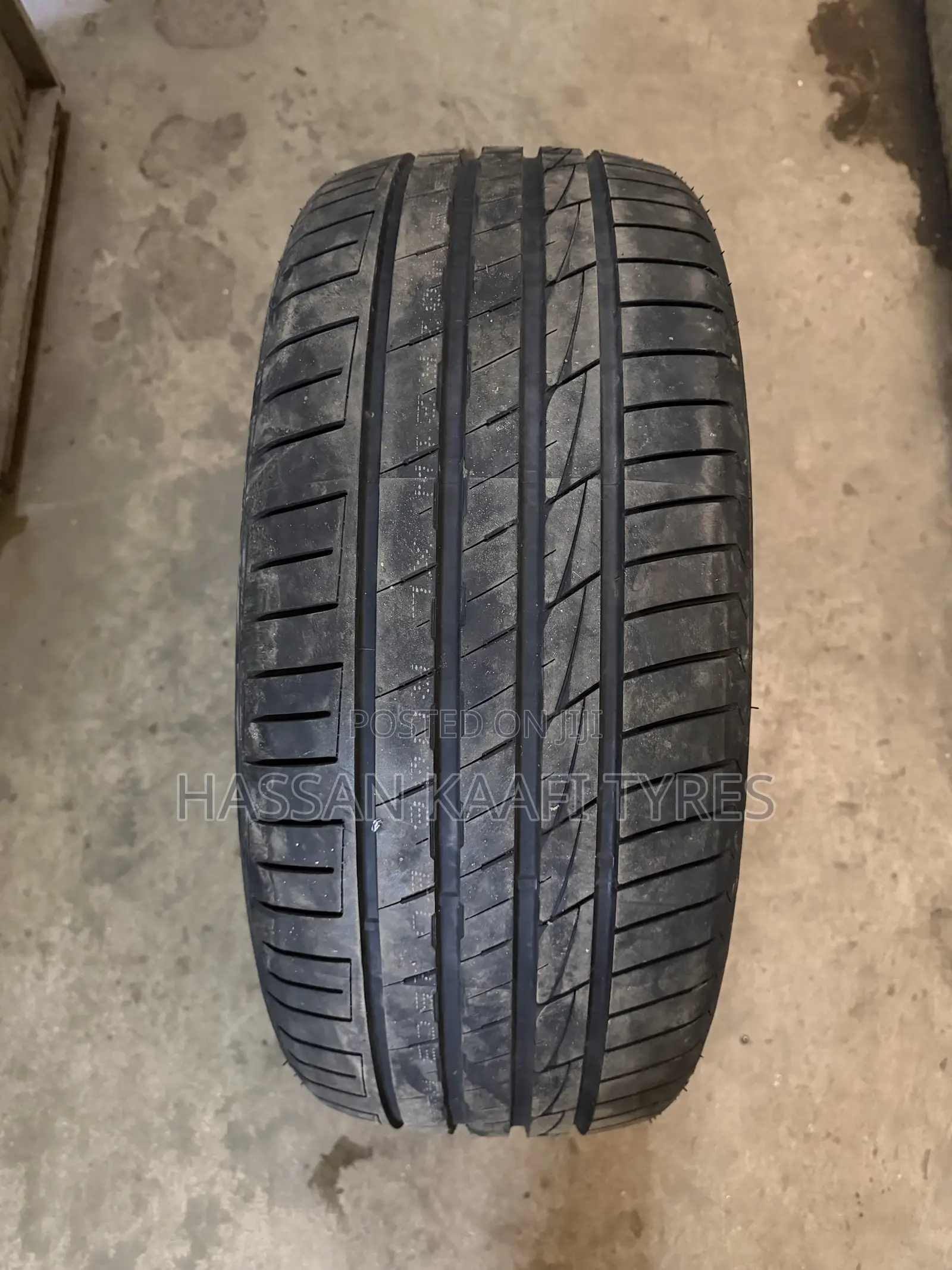 275/40r21 Durun Tyre