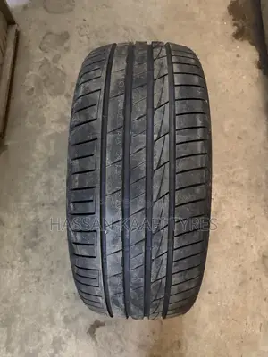 275/40r21 Durun Tyre