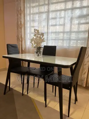 3 Seater Dinning Table