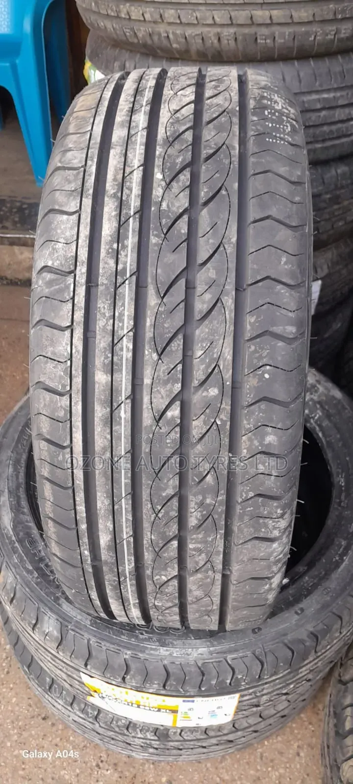 235 45r18 Centara