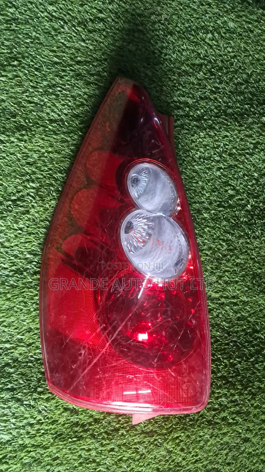 Mazda Premacy Taillight