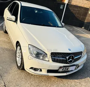 Mercedes-Benz C200 2007 White