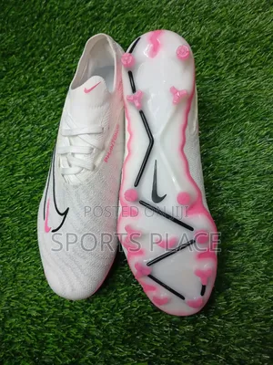 Lily White Phantom GX 2 FG Low Soccer Boots