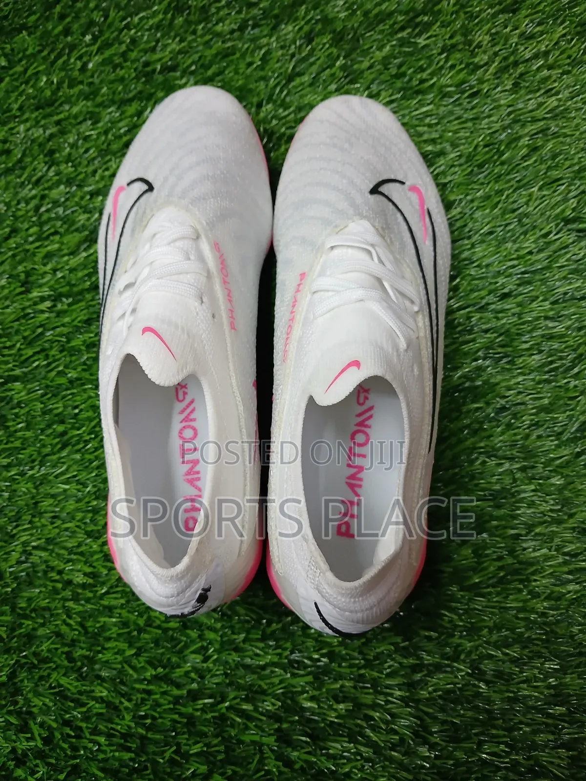 Lily White Phantom GX 2 FG Low Soccer Boots