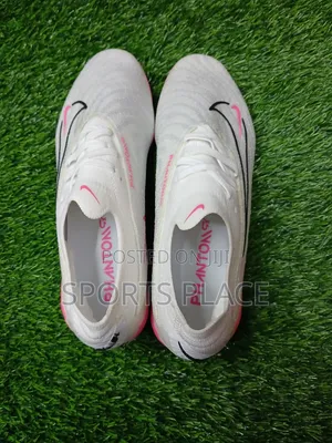 Lily White Phantom GX 2 FG Low Soccer Boots