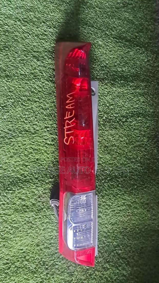 Honda Stream Taillight - thumbnail 2