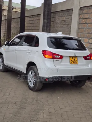 Mitsubishi Outlander 2017 White