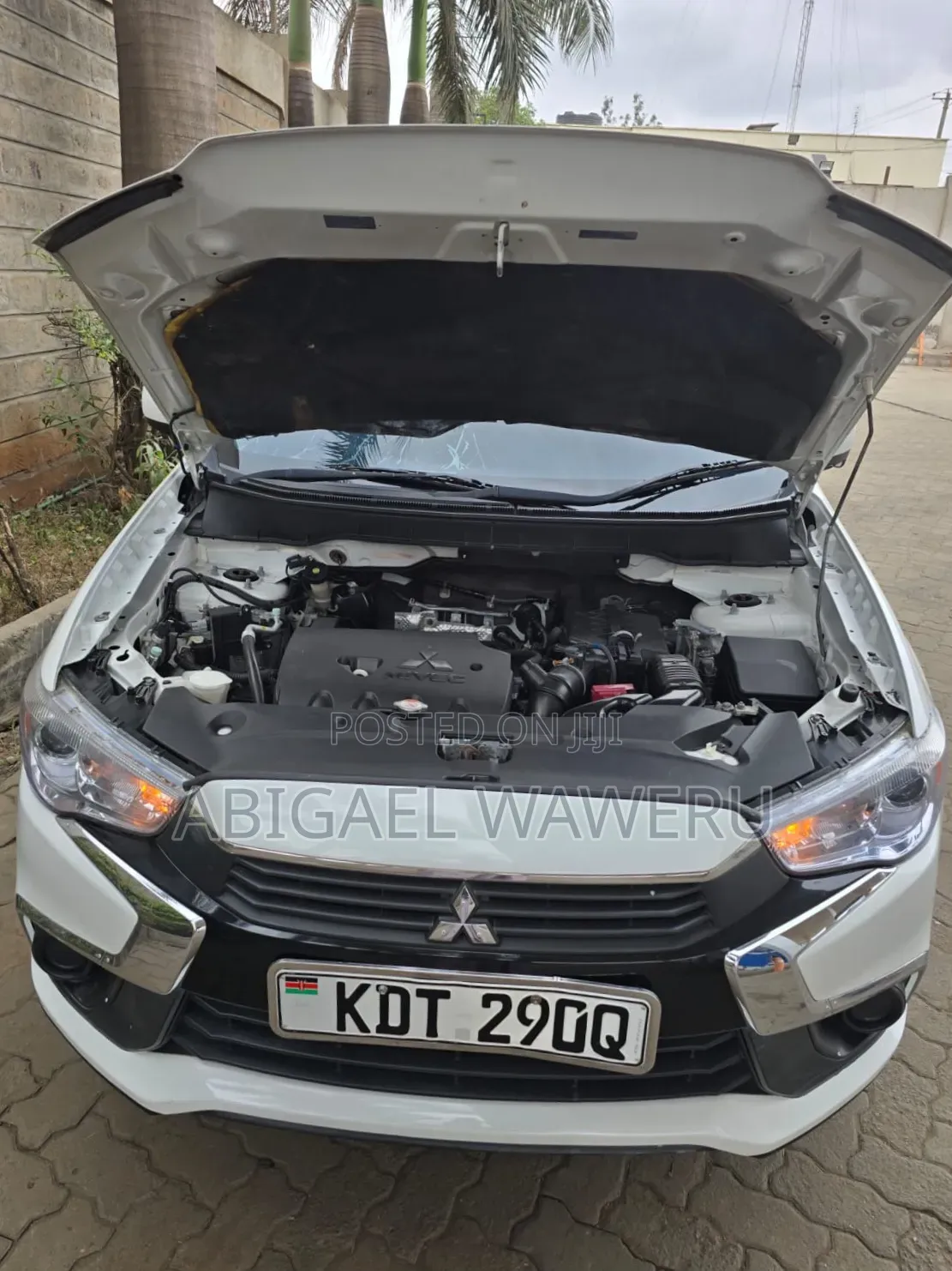 Mitsubishi Outlander 2017 White