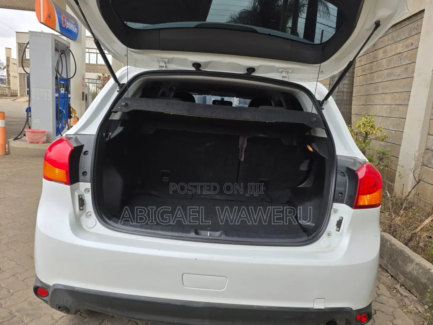 Mitsubishi Outlander 2017 White